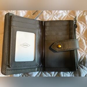 Fossil wallet